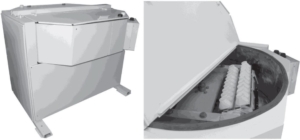 Центрифуга Ц-2000 для разделения твердой и жидкой фракций суспензий почвы: (а) – общий вид, (б) - камера загрузки кассет